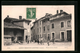 CPA Saint-Martin-Lestra, Place De La Croix  - Andere & Zonder Classificatie