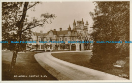 R134369 Balmoral Castle. S. W. Valentine. No 74878. RP - Mundo