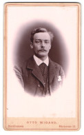 Fotografie Otto Wigand, Nordhausen, Bäckerstr. 11, Eleganter Herr Mit Kneifer  - Anonieme Personen