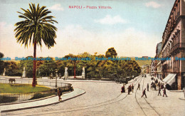 R135506 Napoli. Piazza Vittoria. R. Zedda Di V. Carcavallo - Welt