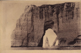 76254 01 33#0 - ETRETAT - MANNEPORTE, AIGUILLE ET PORTE D'AVAL - Etretat