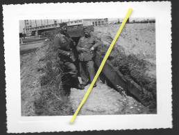 62 357 0524 WW2 WK2 PAS DE CALAIS PORT  CALAIS BOULOGNE OCCUPATION ABRI SOLDATS  ALLEMANDS 1940 - Guerra, Militares