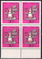 Berlin Poste N** Yv:320 Mi:350 Wohlfahrtsmarke Zinnfigur Um 1850 (Bloc De 4) - Unused Stamps