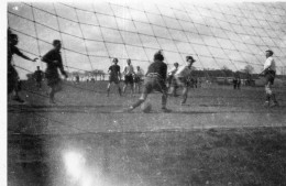 Photographie Vintage Photo Snapshot Football Filet But Ballon - Sport