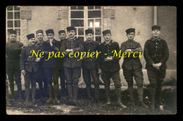 55 - VERDUN -  MILITAIRES - 22 SUR LES COLS - PHOTOGRAPHE A. MINIOT, 42 BLD DES ROUYERS - CARTE PHOTO ORIGINALE - Verdun