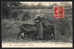 CPA Alte Femme En Costume Typique Avec Zwei Ziegen, Chevrière Sarthoise  - Non Classés