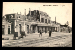 61 - ARGENTAN - LES QUAIS DE LA GARE DE CHEMIN DE FER - Argentan