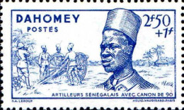 Dahomey Poste N** Yv:144 Mi:149 Artilleurs Sénégalais Avec Canon De 90 (Petit Pt De Rouille) - Neufs