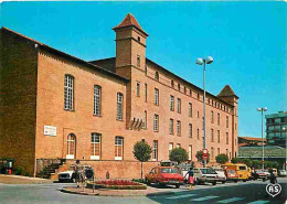 Automobiles - Montauban - L'Ancien Collège - CPM - Voir Scans Recto-Verso - Passenger Cars