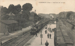 CLERMONT (oise) - Intérieur De La Gare - Stations With Trains
