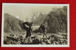 Original Photo Card From 1930 Caucase Kaukasian Expedition Mountaineering Himalaya Escalade Alpiniste - Non Classés