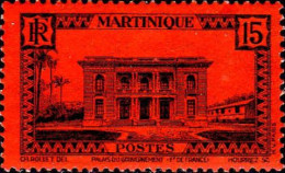 Martinique Poste N* Yv:138 Mi:131 Palais Du Gouvernement Ft De France (avec Charnière) - Unused Stamps