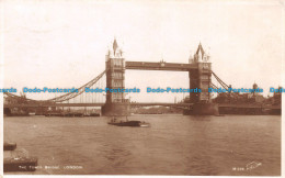 R136769 The Tower Bridge. London. Walter Scott. RP. 1935 - Autres & Non Classés