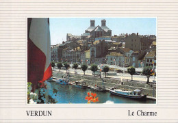 55 - Verdun - La Meuse, Le Quai De Londres Et La Ville Haute - Verdun