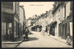 CPA Aumale, Rue Aux Juifs, Vue De La Rue  - Aumale