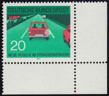 672 Straßenverkehr 20 Pf Fahrbahnwechsel ** Ecke U.r. - Unused Stamps