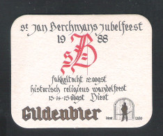 BIERVILTJE - SOUS-BOCK - BIERDECKEL :  GILDENBIER - ST. JAN BERCHMANS JUBELFEEST - DIEST   1988  (B 542) - Beer Mats