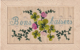 Carte Brodée Bons Baisers Trefle Fleurs    Silk Card - Embroidered