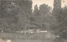 PARIS : LE BOIS DE BOULOGNE - Autres Monuments, édifices