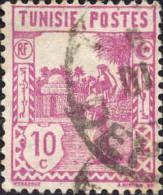 Tunisie Poste Obl Yv:124 Mi:124 Porteuse D'eau (cachet Rond) - Oblitérés