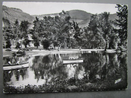 CP 68 Haut Rhin MUNSTER   - Promenade En Barque Sur Le Plan D'eau Au PARC DE LA FECHT  Timbré 1960 - Munster