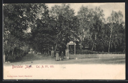 AK Hamburg-Borstel, Eingang Zum Gasthof Borsteler Jäger  - Nord