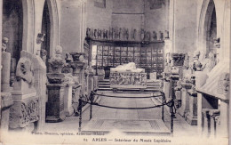 Arles Intérieur Du Musée Lapidaire - Arles