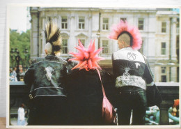 Postcard Punk - Mode