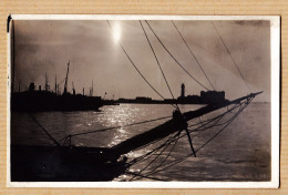 32045 / ⭐ Carte-Photo 1930s à Localiser Coucher De Soleil Chateau Phare Port Digue Voilier - Foto's