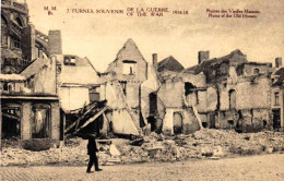 FURNES / VEURNE  -  Souvenir De La Guerre - Ruines Des Vieilles Maisons -  Guerre 1914/1918 - Veurne