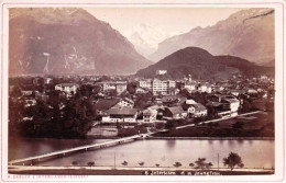 Suisse - PHOTO - FOTO ALBUMINE-  INTERLAKEN - Vue De La Ville Et La Jungfrau   - Photographe A.Gabler A Interlaken - Ancianas (antes De 1900)