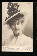 Foto-AK Edgar Schmidt, Dresden, Serie 8144 Nr. 34: Portrait Einer Jungen Frau Mit Hut  - Photographie