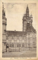 59 - Douai - Le Beffroi - Oblitération Ronde De 1929 - CPA - Voir Scans Recto-Verso - Douai