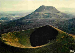 63 - Le Puy De Dome - Au Premier Plan Un Ancien Volcan - Le Puy Du Pariou - CPM - Voir Scans Recto-Verso - Other & Unclassified