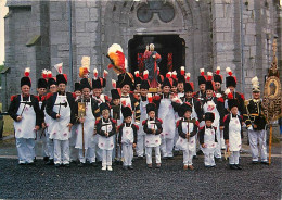 Belgique - Villers Deux Eglises - Les Sapeurs De La Marche Saint Pierre - Folklore - Carte Neuve - CPM - Voir Scans Rect - Other & Unclassified