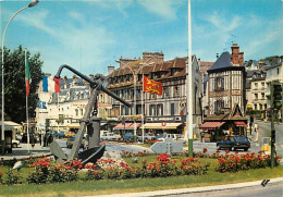 14 - Deauville - Trouville - La Place Du Port Et L'ancre Marine - Automobiles - Fleurs - CPM - Voir Scans Recto-Verso - Deauville