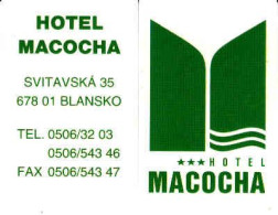 Czech Republic, 2 Matchbox Labels, Hotel Macocha - Blansko - Cajas De Cerillas - Etiquetas