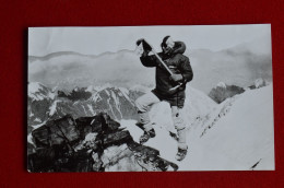 Photo 10x17 Cm Signed Dina Sterbova  Who Soloed Noshaq In 1977 Himalaya Mountaineering Escalade Alpinisme - Sportspeople