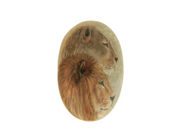 LION And LIONESS Hand Painted On A Beach Stone Paperweight - Animali