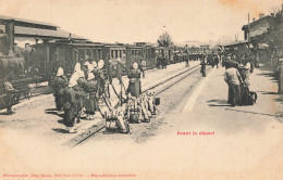 ALGERIE - Sidi Bel Abbès, Gare, Avant Le Départ - Gares - Avec Trains