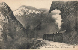 ROUTE D'ANNECY à THONES , Tramway De Thônes, Défilé De Dingy. - Tram