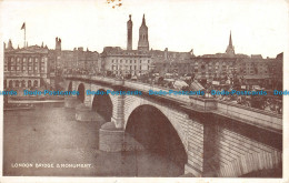 R138814 London Bridge And Monument. British Manufacture - Other & Unclassified