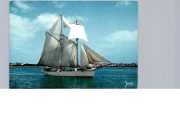 La Belle Poule, Goélette-école De La Marine Nationale - Sailing Vessels