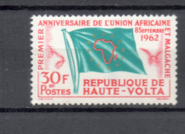 HAUTE VOLTA  N° 107     NEUF SANS CHARNIERE  COTE 2.00€  DRAPEAU UNION AFRICAINE - Opper-Volta (1958-1984)