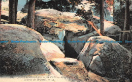 R138936 Fontainebleau. La Foret. Caverne Des Brigands. LL. Levy Fils - Mundo