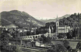 65 - Lourdes - Ville Connue Pour Son Pèlerinage Chrétien - CPA - Voir Scans Recto-Verso - Lourdes