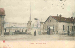 58 - Cosne Cours Sur Loire - Caserne Binot - Animée - Militaria - CPA - Oblitération De 1904 - Voir Scans Recto-Verso - Cosne Cours Sur Loire