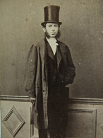 Photo CDV Rougeot De Briel  Elbeuf  Homme élégant Portant Un Haut De Forme  Favoris  Sec. Emp. CA 1865 - L449 - Old (before 1900)