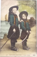 CPA  Circulée 19?? , Bretagne - Costumes Bretons, Jeunes Enfants  (188) - Bretagne