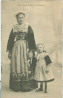 Châteaulin 1905; Femme Et Enfant Du Châteaulin (Costumes) - Voyagé. (Collection Villard - Quimper) - Châteaulin